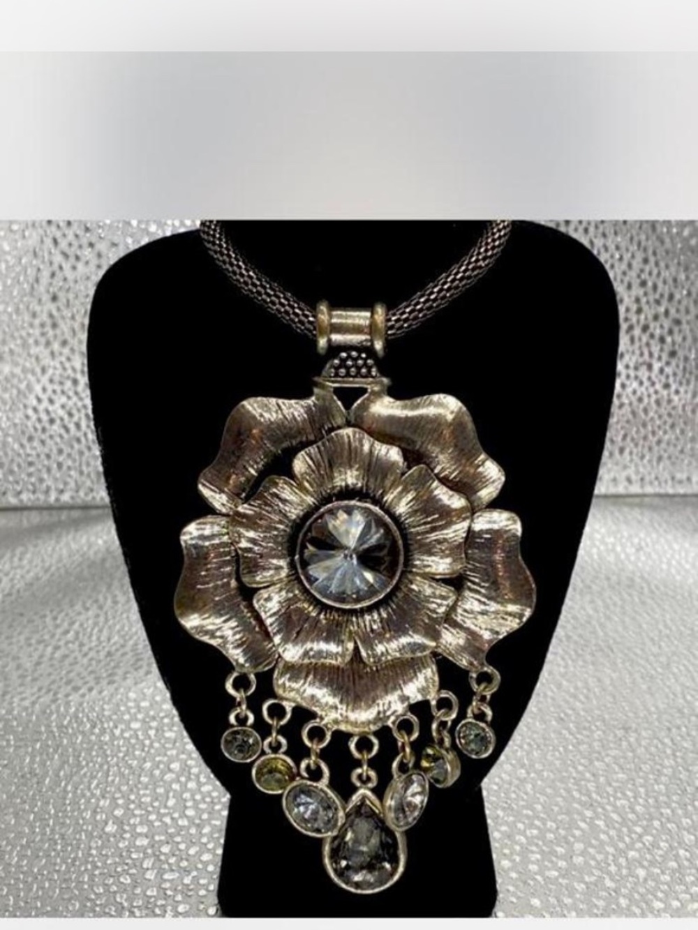 ***Gold Floral  ^^^ Statement Necklace *** Iced Clear Crystals   *^*